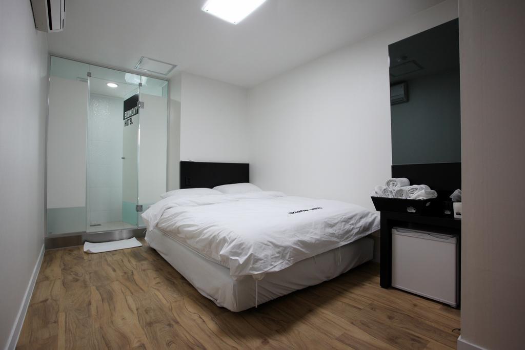 Ekonomy Hotel Dongdaemun โซล ภายนอก รูปภาพ