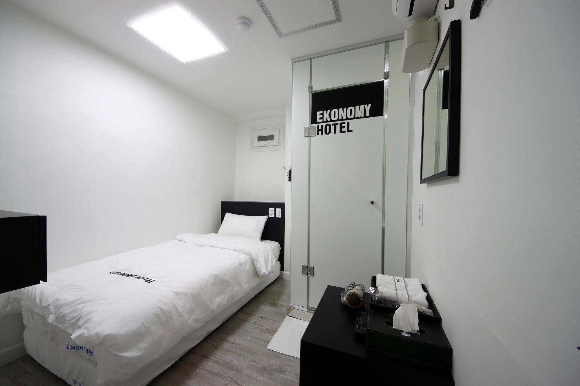 Ekonomy Hotel Dongdaemun โซล ภายนอก รูปภาพ