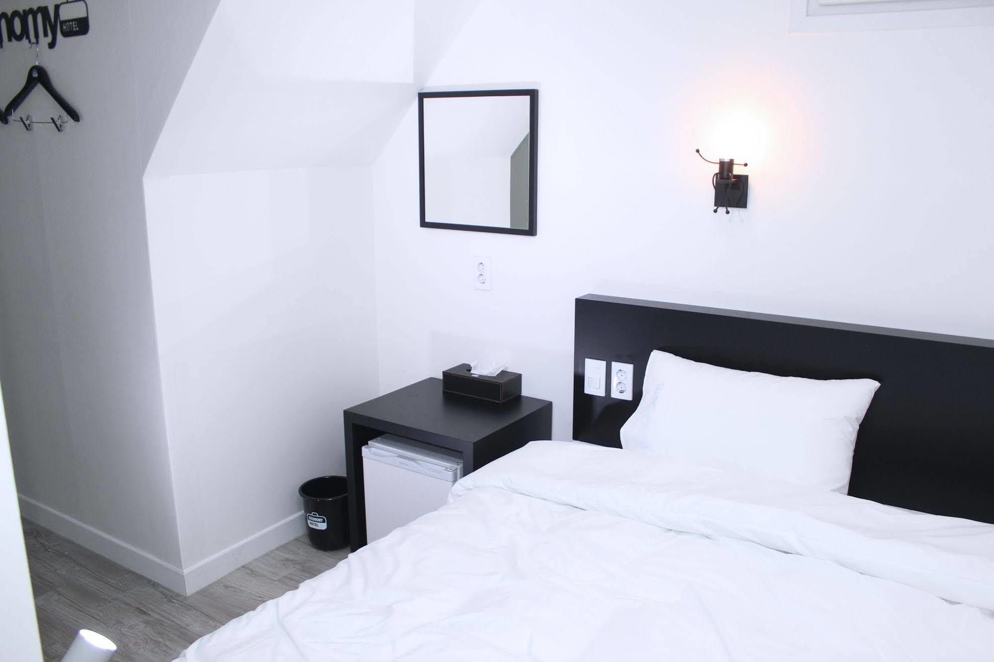 Ekonomy Hotel Dongdaemun โซล ภายนอก รูปภาพ