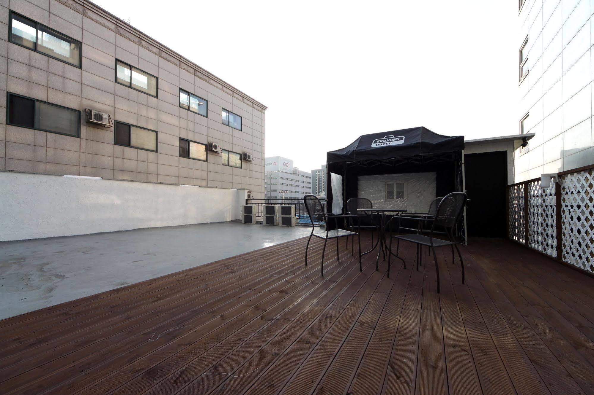 Ekonomy Hotel Dongdaemun โซล ภายนอก รูปภาพ