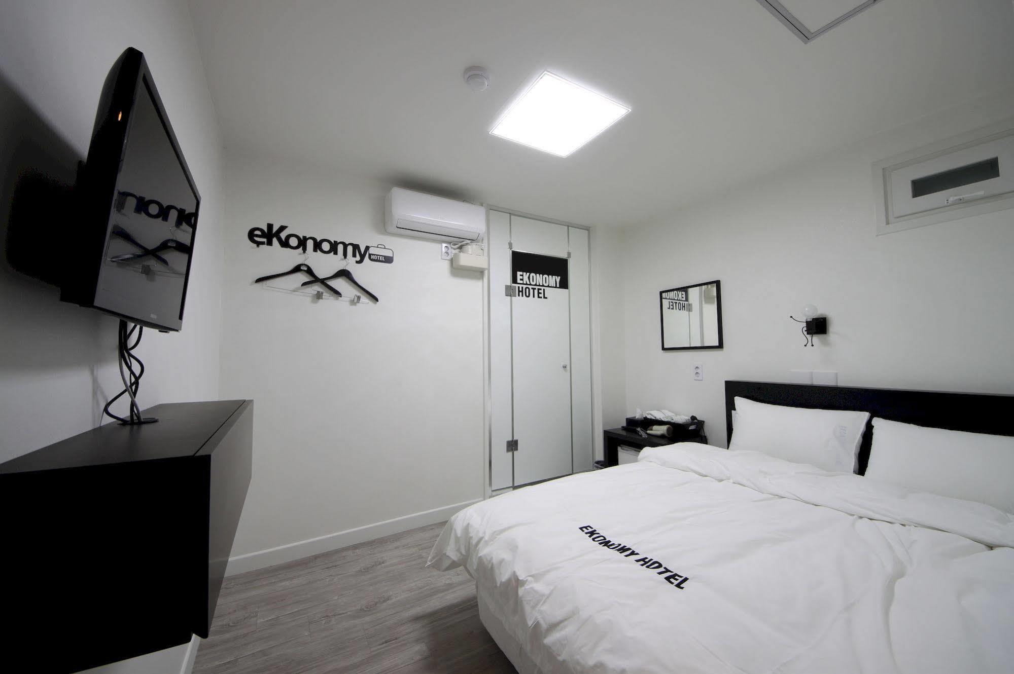 Ekonomy Hotel Dongdaemun โซล ภายนอก รูปภาพ